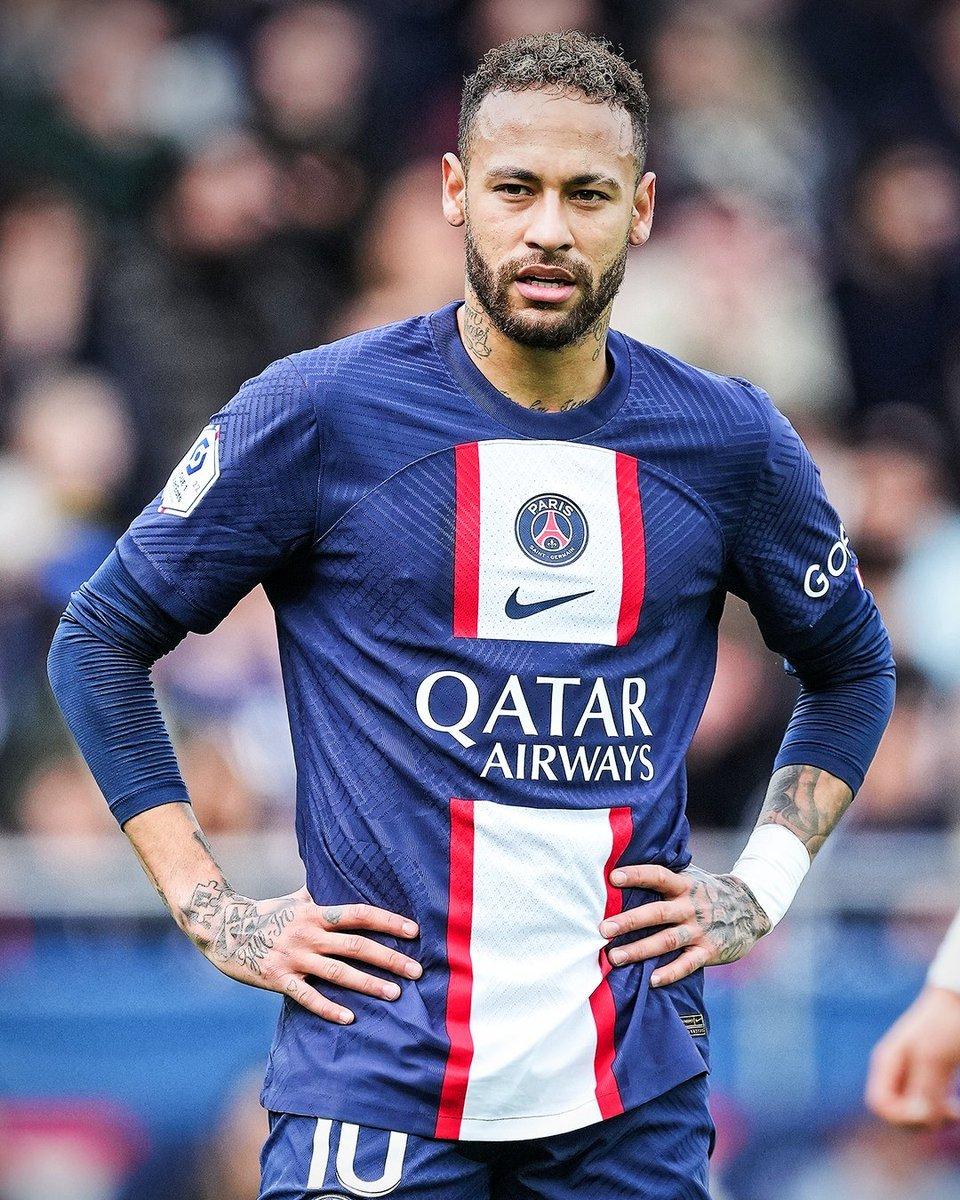 九游体育-内马尔回归赛场，赛况扑朔迷离首场状态亮眼，澳大利亚队观众沸腾！的简单介绍